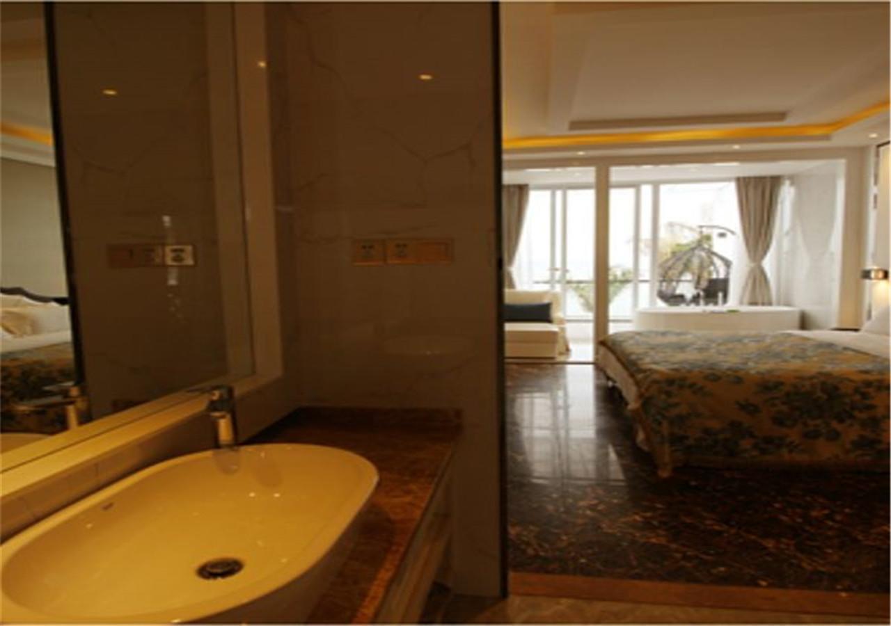Warmness Club Hotel Xiamen Esterno foto